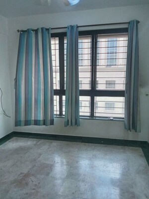 Room in 1 BHK Apartment at Hiranandani Estate Brentford, Ghodbunder Road – for Rent