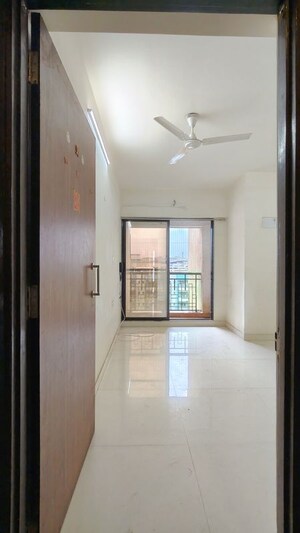 2 BHK Apartment – Entrance View at Samarth Sai Seasons Sahara, Kalyan East - for Rent