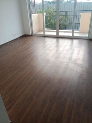 Room in 5 BHK Builder Floor at Dlf Phase I – for Sale