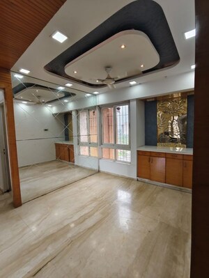 Room in 3 BHK Apartment at Puranik Rumah Bali, Ghodbunder Road – for Rent