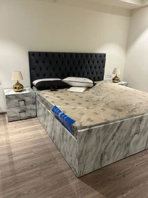Bedroom in 3.5 BHK Builder Floor at Dlf Phase I – for Rent