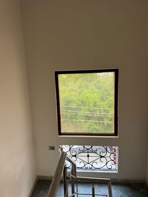 Room in 2 BHK Builder Floor at Green Fields Colony – for Rent