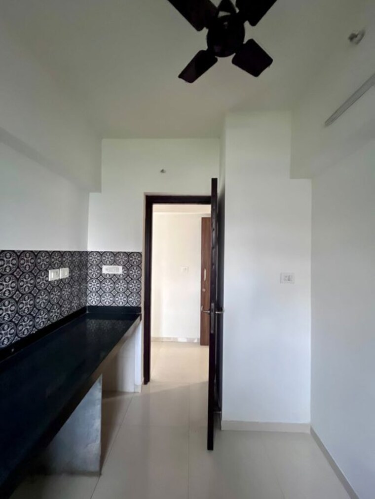 Kitchen, lodha-amara 2 Bedroom 900 Sq.Ft. Apartment In Kolshet Road Thane 10620646