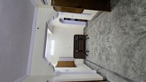 Living Room in 2.5 BHK Apartment at Dilshad Garden – for Rent