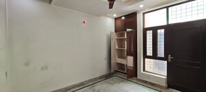 Room in 3 BHK Builder Floor at Green Fields Colony – for Rent