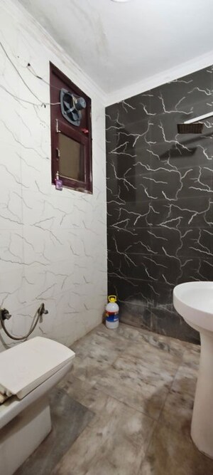 Bathroom in 3 BHK Builder Floor at Green Fields Colony – for Rent