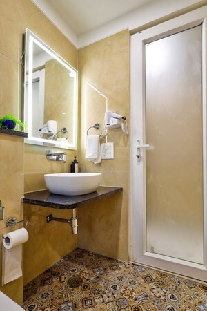 Bathroom in 2 BHK Builder Floor at Sector 57 – for Rent