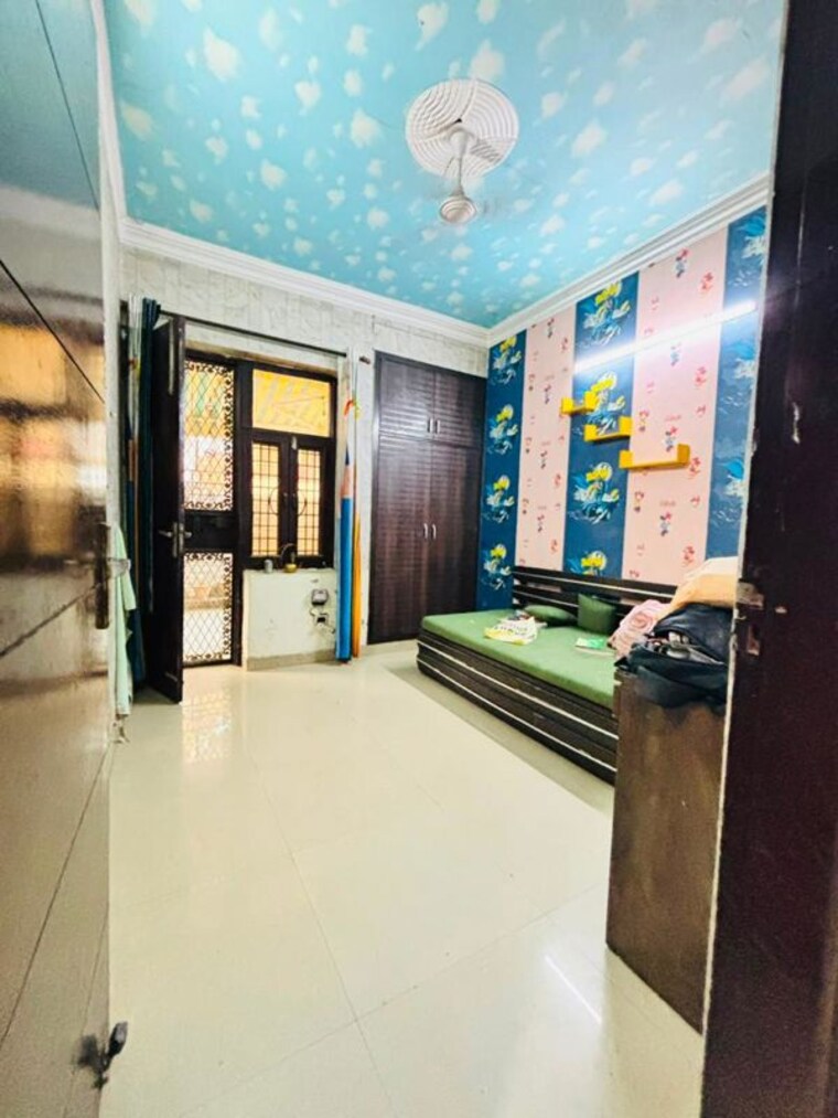 Kitchen, green fields colony 3 Bedroom 150 Sq.Yd. Builder Floor In Green Fields Colony Faridabad 10620667
