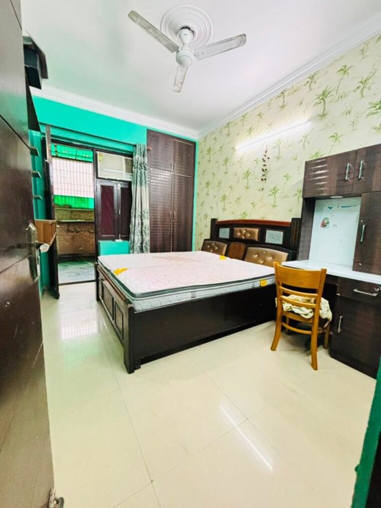 Living Room, green fields colony 3 Bedroom 150 Sq.Yd. Builder Floor In Green Fields Colony Faridabad 10620667