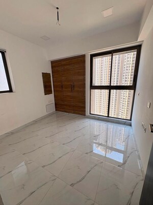 Bedroom in 2 BHK Apartment at Raymond The Address, Pokhran Road No Two – for Rent