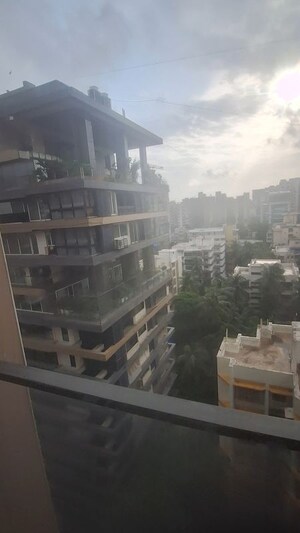 4 BHK Apartment – Exterior View View at Santacruz West - for Sale