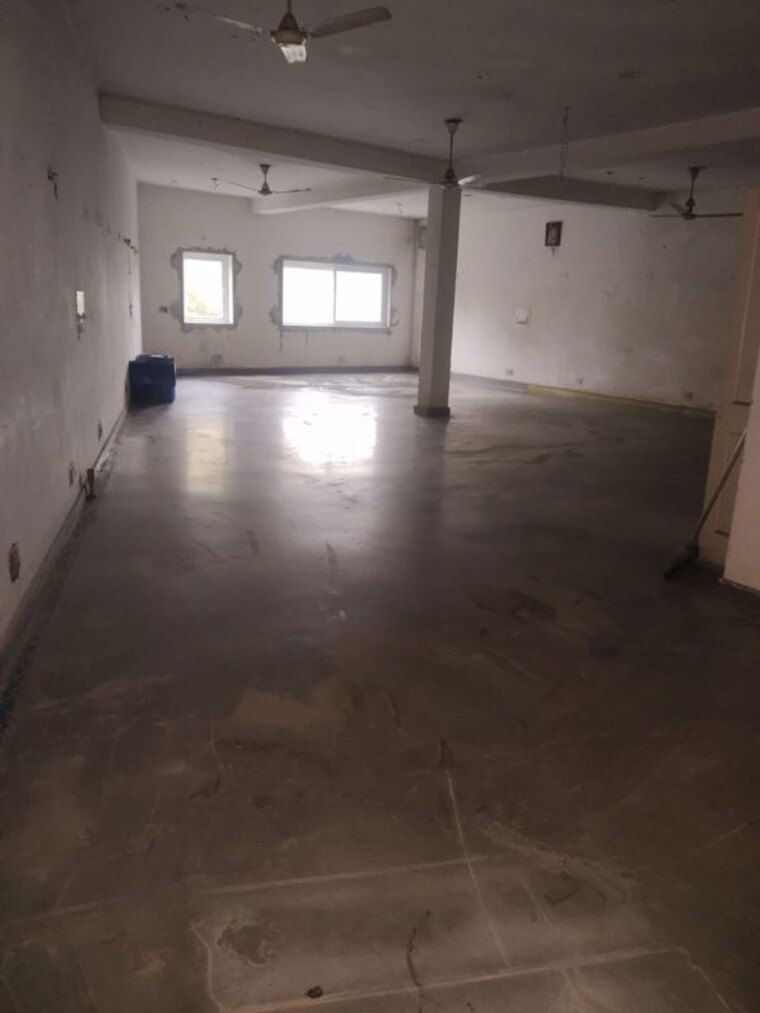 Room, hauz khas Commercial Office Space 1800 Sq.Ft. In Hauz Khas Delhi 10620713