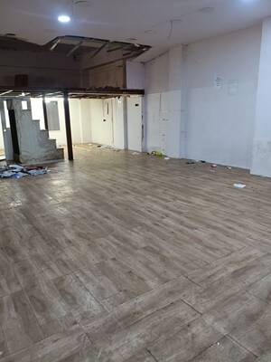  Warehouse For Rent in Lower Parel West