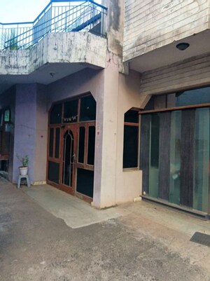 Room in  Independent House at Madhav Nagar – for Sale