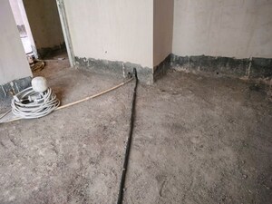Room in  Apartment at Mahim – for Sale