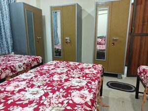 Bedroom in  Pg at Seawoods – for Rent