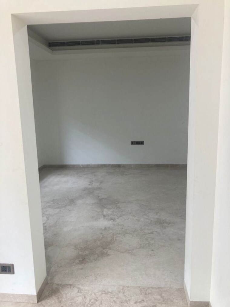 Room, sobha-international-city-phase-1 5 Bedroom 270 Sq.Yd. Villa In Sector 109 Gurgaon 10620708