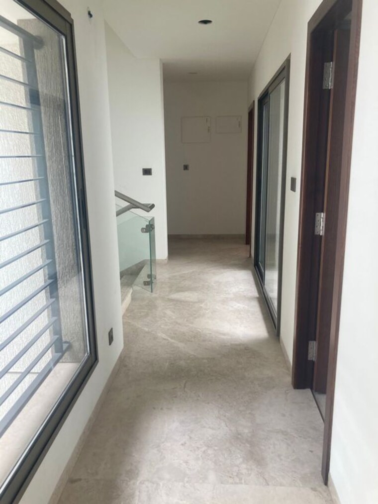 undefined, sobha-international-city-phase-1 5 Bedroom 270 Sq.Yd. Villa In Sector 109 Gurgaon 10620708