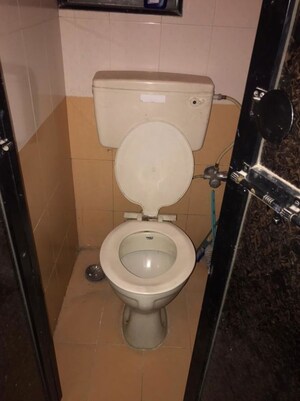 Bathroom in 1 BHK Apartment at Bhosale Nagar – for Rent