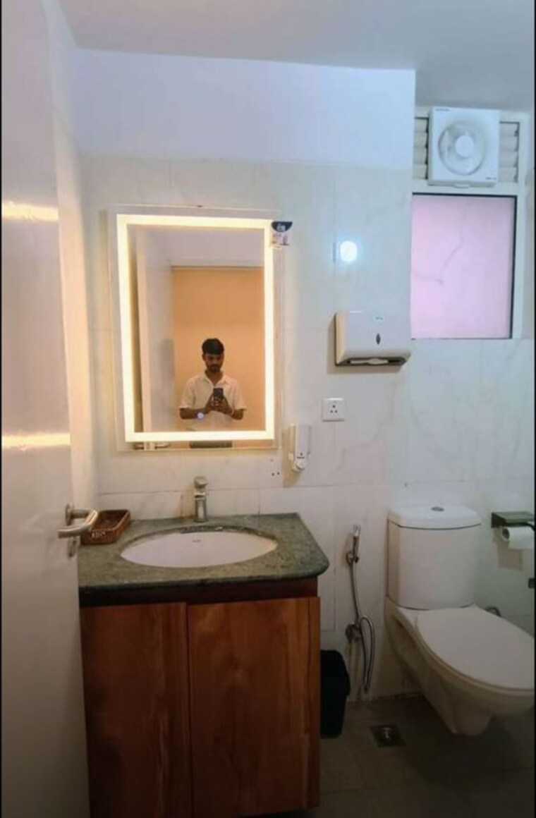 Bathroom, vibhuti khand 1 Bedroom 619 Sq.Ft. Apartment In Vibhuti Khand Lucknow 10621012
