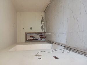 Room in  Apartment at Visakhapatnam Port – for Sale