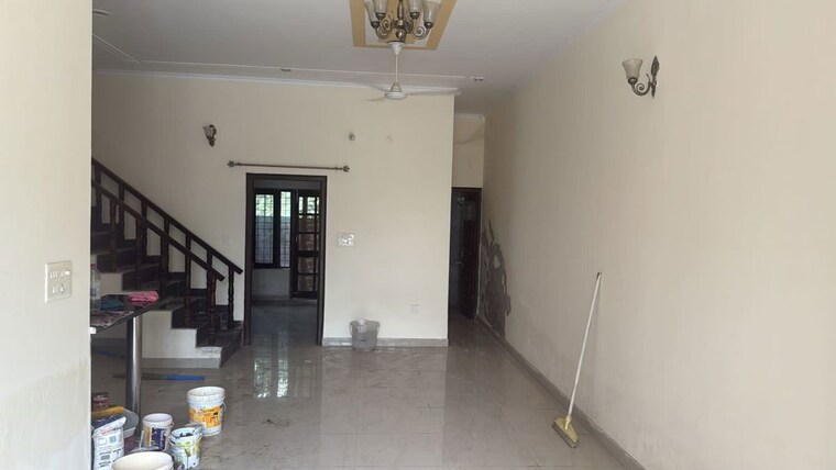 Room, sahastradhara 3 Bedroom 125 Sq.Yd. Villa In Sahastradhara Dehradun 10621052