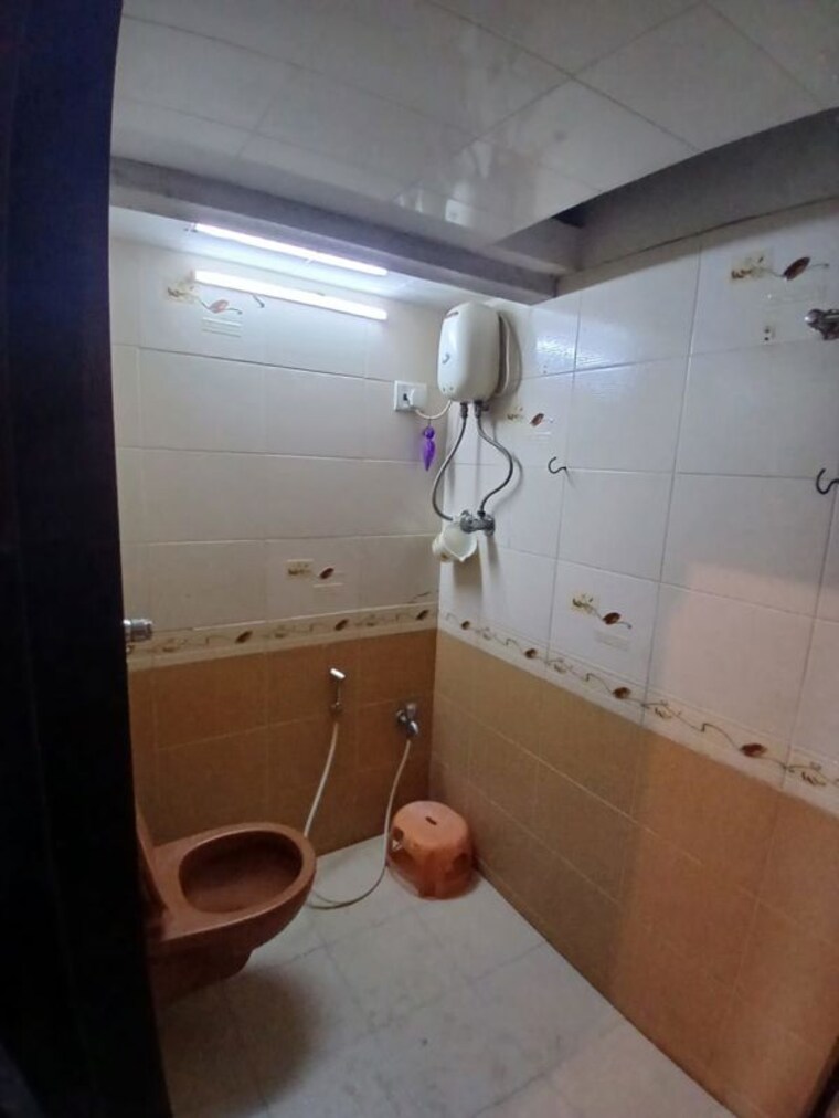 Bathroom, ng-suncity 1 RK 275 Sq.Ft. Apartment In Kandivali East Mumbai 10621055