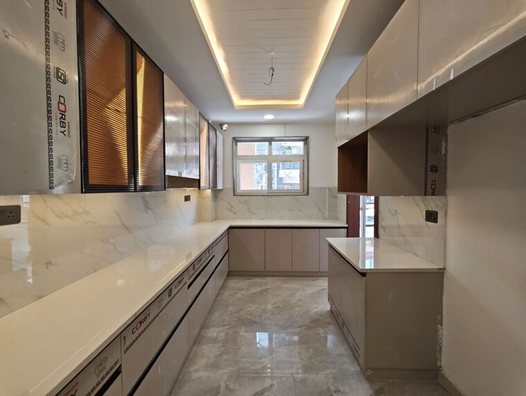 Kitchen, green fields colony 4 Bedroom 260 Sq.Yd. Builder Floor In Green Fields Colony Faridabad 10621114