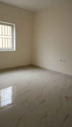 Room in 2 BHK Apartment at Huskur – for Sale