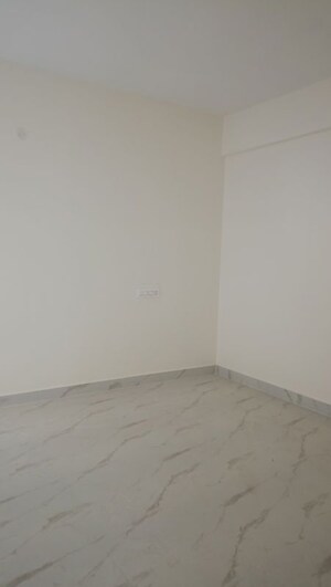 Room in 3 BHK Apartment at Electronic City – for Sale