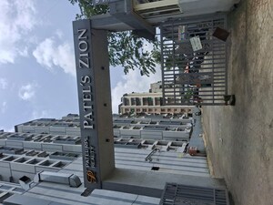  Apartment For Sale in Kailash Colony