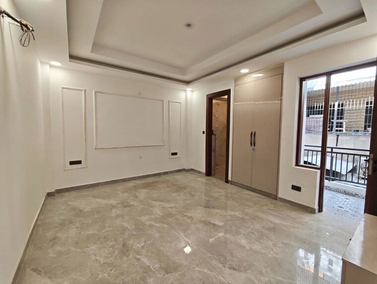 Room, green fields colony 4 Bedroom 262 Sq.Yd. Builder Floor In Green Fields Colony Faridabad 10621152
