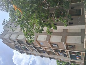  Apartment For Sale in Chikan Ghar