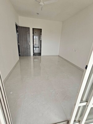 Room in 3 BHK Apartment at Nyati Era, Dhanori – for Rent