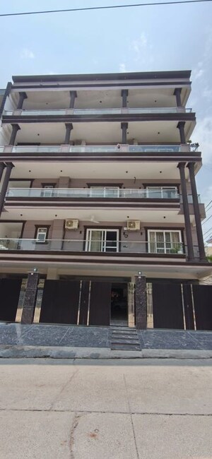4 BHK Builder Floor For Sale in Green Fields Colony