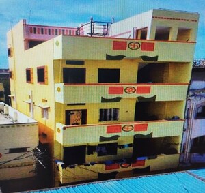  Independent House For Sale in Hussaini Alam