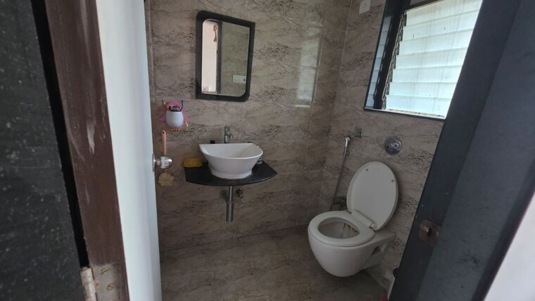 Bathroom, evershine-tower 3 Bedroom 1250 Sq.Ft. Apartment In Kandivali East Mumbai 10621288