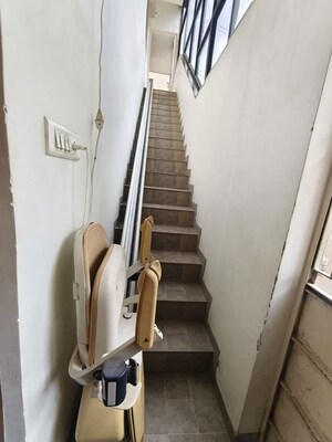 Staircase in 3 BHK Villa at Gulbai Tekra – for Rent