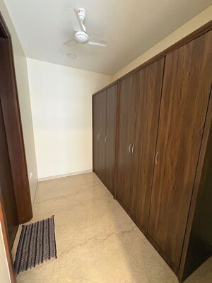 Room in 5 BHK Apartment at Supreme Amadore, Baner – for Rent