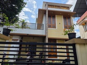  Independent House For Sale in Makkamkunnu
