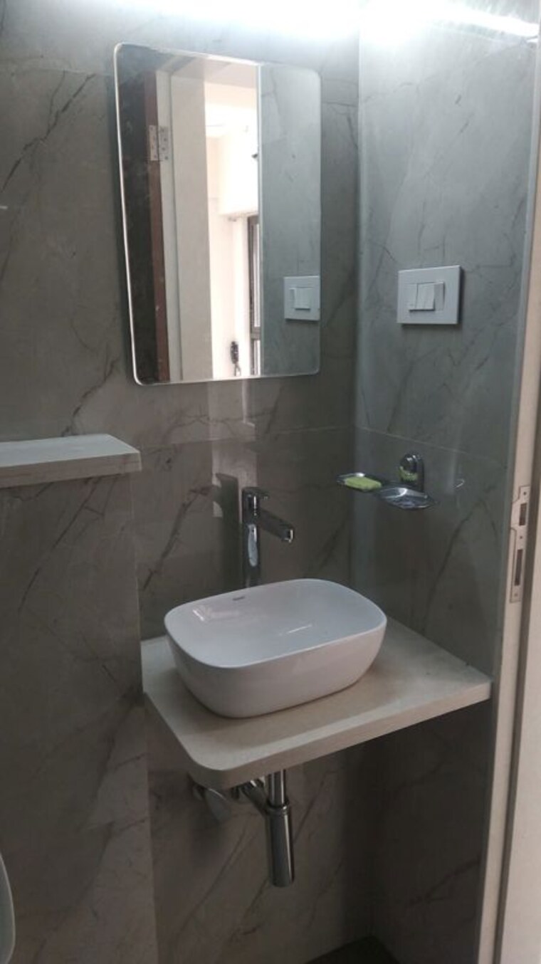 Bathroom, worli 1 Bedroom 650 Sq.Ft. Apartment In Worli Mumbai 10621330