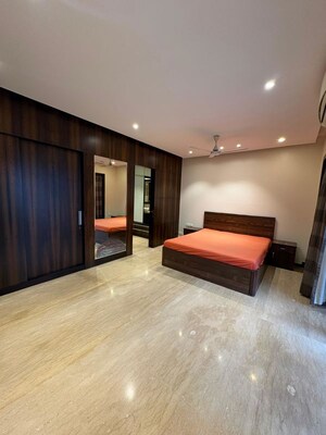 Room in 5 BHK Apartment at Supreme Pallacio, Baner – for Rent