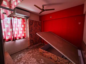 Room in  Apartment at Narhe – for Sale