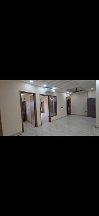 4 BHK + Servant Room 525 Sq.Ft. Builder Floor in Eros Lakewood City