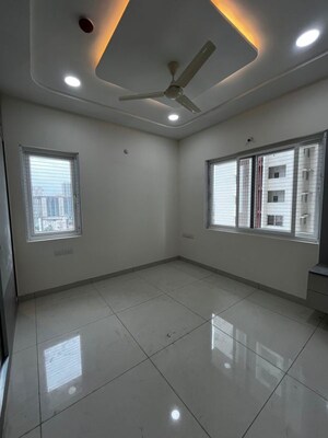 Room in 3 BHK Apartment at Aparna Zenon, Puppalaguda – for Rent