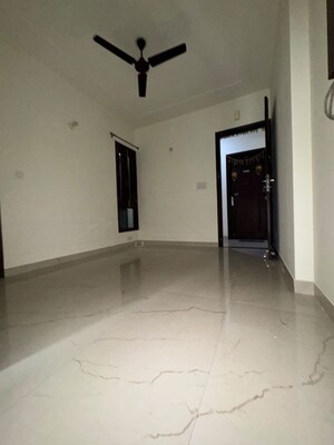 Room in 1 BHK Builder Floor at Chattarpur – for Rent