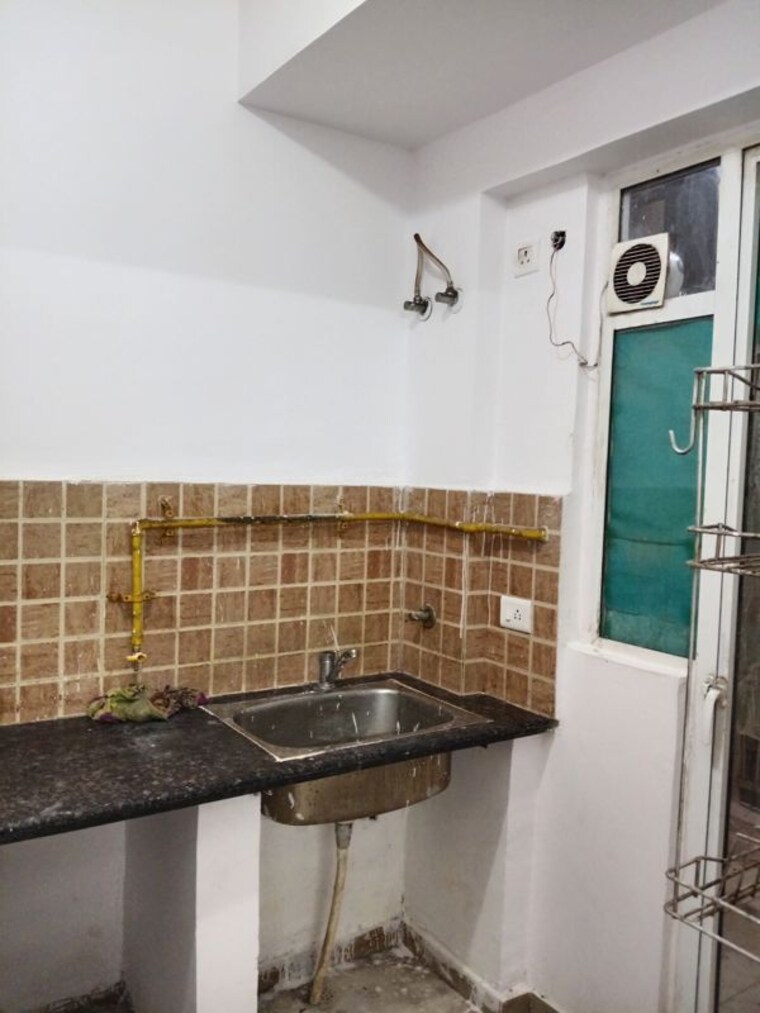 Balcony, mahagun-my-woods 2.5 Bedroom 1190 Sq.Ft. Apartment In Sector 16c Greater Noida Greater Noida 10596532