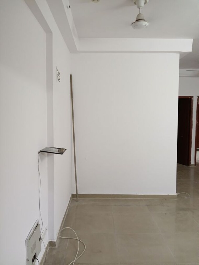 Room, mahagun-my-woods 2.5 Bedroom 1190 Sq.Ft. Apartment In Sector 16c Greater Noida Greater Noida 10596532