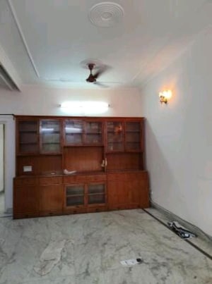 Room in 2 BHK Builder Floor at RWA Apartments Sector 20, Sector 20 – for Rent
