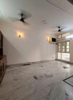 2 BHK Builder Floor For Rent in RWA Apartments Sector 20